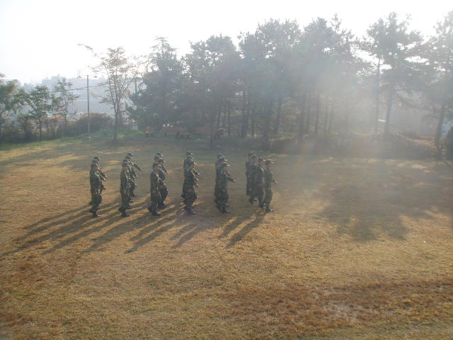 제식&도수체조하는 후보생들의 모습 썸네일 이미지
