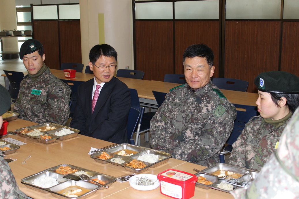 '15년 동계입영훈련 총장 방문 썸네일 이미지