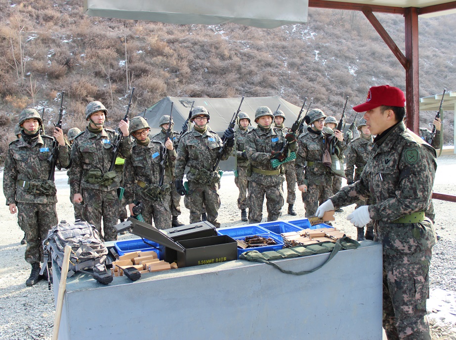 '15년 동계입영훈련 개인화기사격장 썸네일 이미지