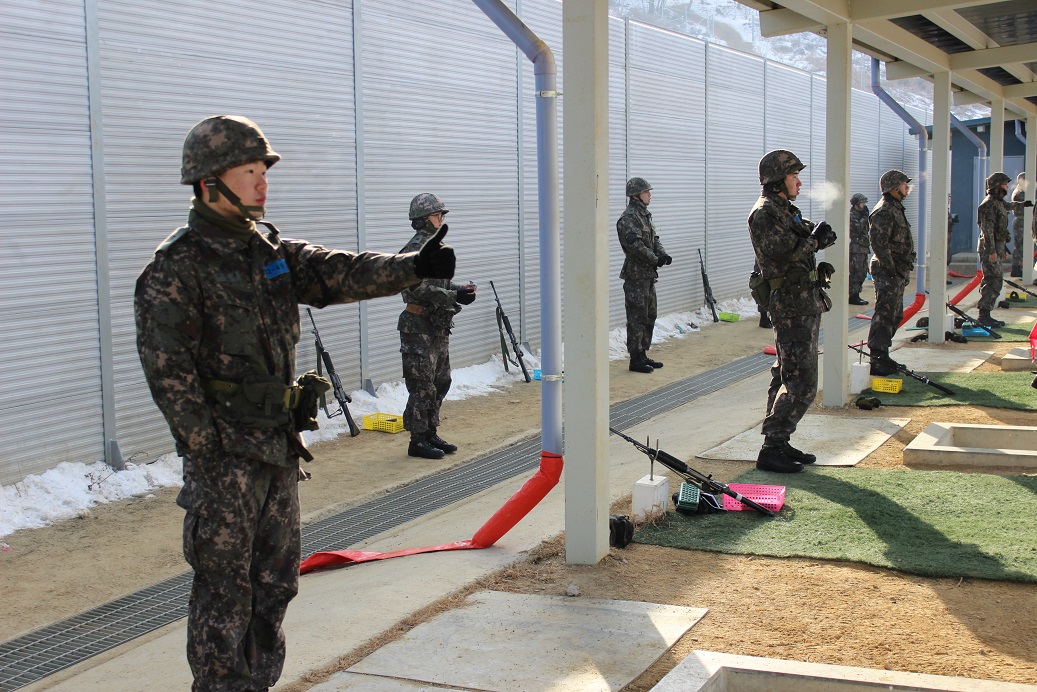'15년 동계입영훈련 개인화기사격장 썸네일 이미지