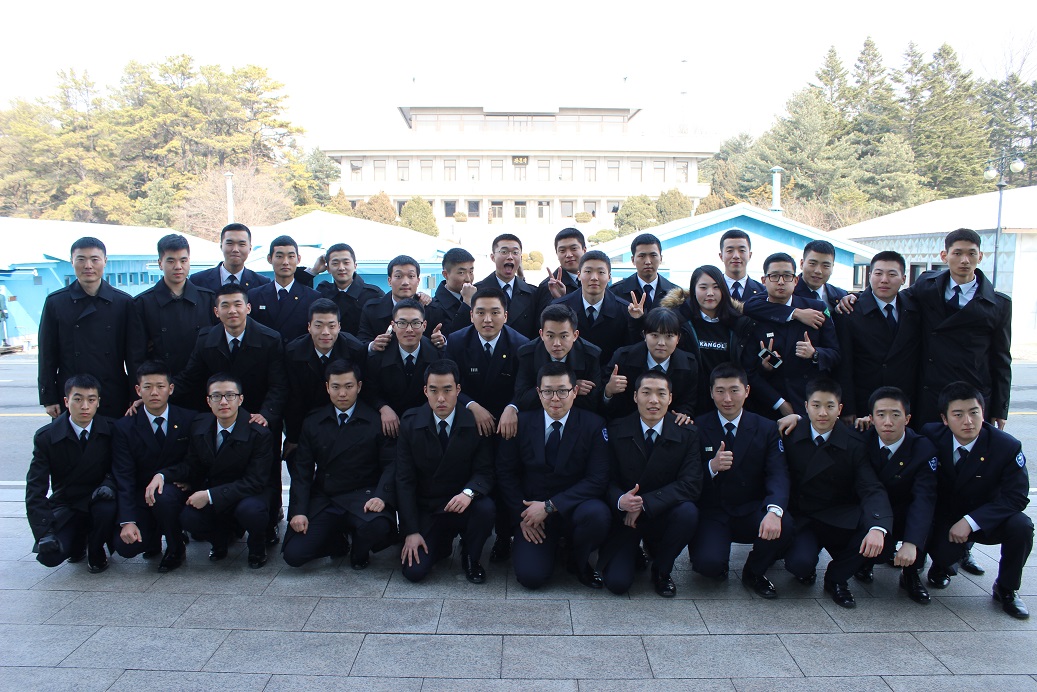 '15년 전적지답사 (판문점 방문) 썸네일 이미지