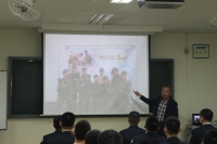 '16년 후반기 안보초빙강연(10.30) 썸네일 이미지