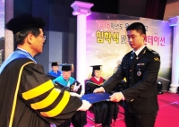 2016학년도 입학생 대표 선서(신입생 박다준) 썸네일 이미지