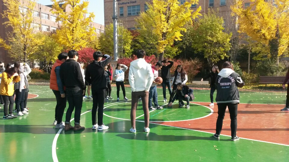 2014. 11 학술제<꽃보다 작업치료> 체육대회 썸네일 이미지