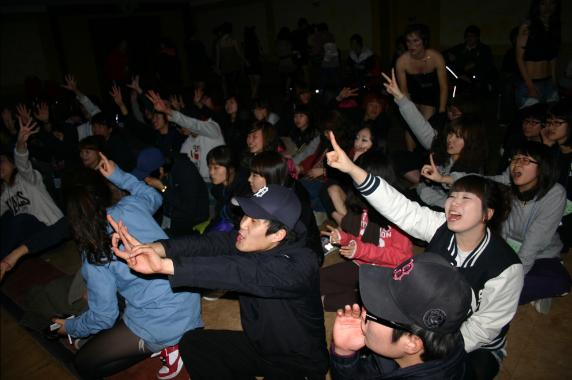 2010 광고이벤트학과 OT의 열기 썸네일 이미지